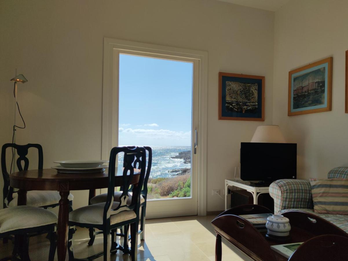 Finestra Sul Mare Aparthotel Favignana Exterior photo